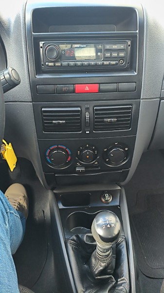 FIAT STRADA C.ESTENDIDA TREKKING 1.4 2006/2006 ADRIANO VEÍCULOS CRUZEIRO DO SUL / Carros no Vale