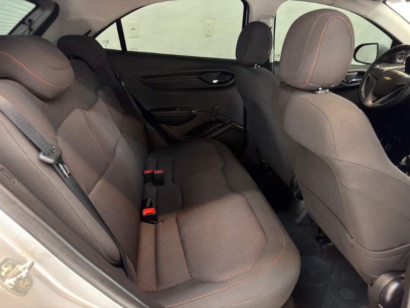 CHEVROLET ONIX 1.4 LT 2016/2016 LUCAS AUTOMÓVEIS BOM RETIRO DO SUL / Carros no Vale