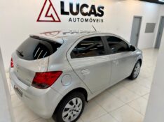 CHEVROLET ONIX 1.4 LT 2016/2016 LUCAS AUTOMÓVEIS BOM RETIRO DO SUL / Carros no Vale