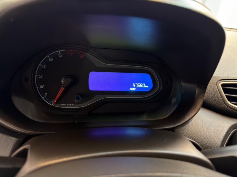 CHEVROLET ONIX 1.4 LT 2016/2016 LUCAS AUTOMÓVEIS BOM RETIRO DO SUL / Carros no Vale