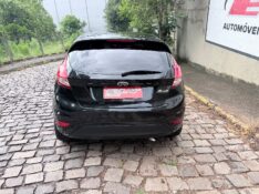 FORD FIESTA 1.5 2014/2014 ELY AUTOMÓVEIS LAJEADO / Carros no Vale