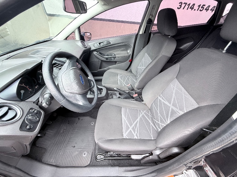 FORD FIESTA 1.5 2014/2014 ELY AUTOMÓVEIS LAJEADO / Carros no Vale