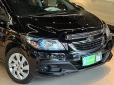 CHEVROLET ONIX 1.4 LT 8V 2013/2013 JM AUTOMÓVEIS VENÂNCIO AIRES / Carros no Vale