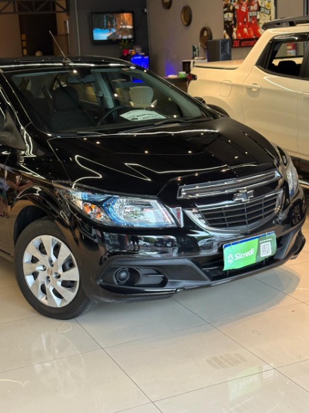 CHEVROLET ONIX 1.4 LT 8V 2013/2013 JM AUTOMÓVEIS VENÂNCIO AIRES / Carros no Vale