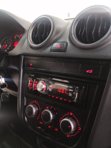 VOLKSWAGEN GOL 1.6 MI RALLYE 8V G.V 2013/2013 TIAGO AUTOMÓVEIS VENÂNCIO AIRES / Carros no Vale