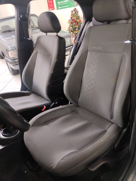 VOLKSWAGEN GOL 1.6 MI RALLYE 8V G.V 2013/2013 TIAGO AUTOMÓVEIS VENÂNCIO AIRES / Carros no Vale