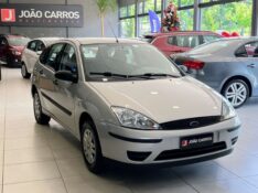 FORD FOCUS 1.6 GL 2009/2009 JOÃO CARROS MULTIMARCAS GUAPORÉ / Carros no Vale