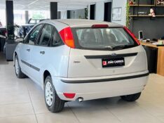 FORD FOCUS 1.6 GL 2009/2009 JOÃO CARROS MULTIMARCAS GUAPORÉ / Carros no Vale