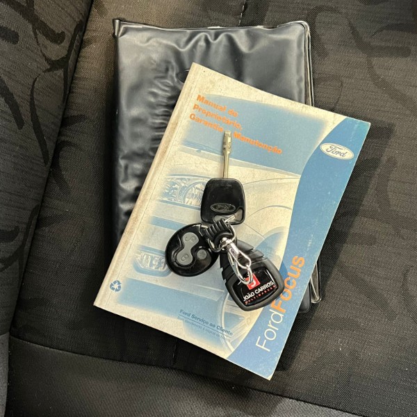 FORD FOCUS 1.6 GL 2009/2009 JOÃO CARROS MULTIMARCAS GUAPORÉ / Carros no Vale FORD FOCUS 1.6 GL 2009/2009 JOÃO CARROS MULTIMARCAS GUAPORÉ / Carros no Vale