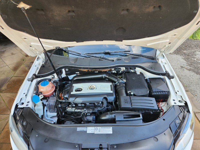 VOLKSWAGEN PASSAT 2.0 TSI DSG 2011/2012 TS VEÍCULOS ANTA GORDA / Carros no Vale