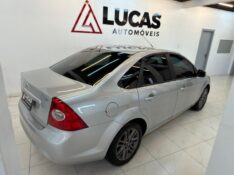 FORD FOCUS SEDAN FOCUS SEDAN 2.0 FLEX 4P 2012/2012 LUCAS AUTOMÓVEIS BOM RETIRO DO SUL / Carros no Vale