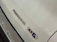 FIAT TORO FREEDOM 1.8 16V FLEX AUT. 2017/2017 JM AUTOMÓVEIS VENÂNCIO AIRES / Carros no Vale