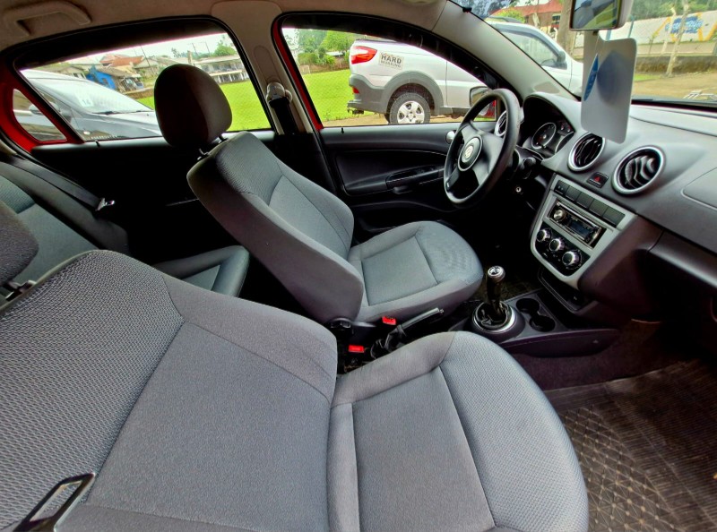 VOLKSWAGEN GOL 1.0 2008/2009 CRUZEIRO MULTIMARCAS CRUZEIRO DO SUL / Carros no Vale