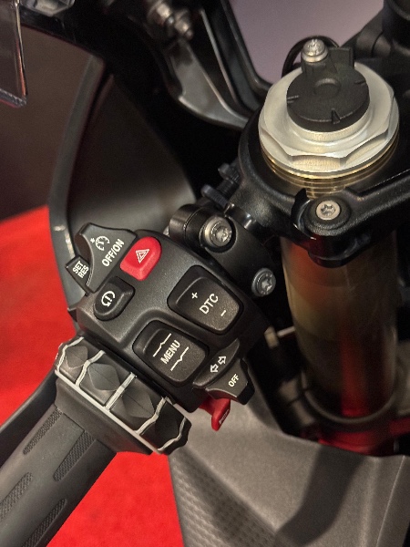 BMW MOTOS S 1000 RR /2022 EXCLUSIVO VEÍCULOS SANTA CRUZ DO SUL / Carros no Vale