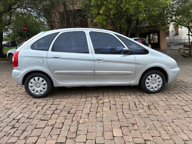 CITROEN XSARA PICASSO 2.0 GLX 16V 2005/2005 COMPLETO VEÍCULOS GUAPORÉ / Carros no Vale