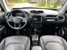 JEEP RENEGADE S T270 1.3 /2024 MENEGHINI VEÍCULOS ARROIO DO MEIO / Carros no Vale