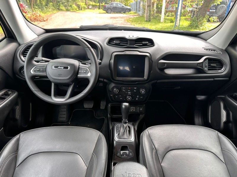 JEEP RENEGADE S T270 1.3 /2024 MENEGHINI VEÍCULOS ARROIO DO MEIO / Carros no Vale