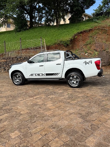 NISSAN FRONTIER 2.3 16V TURBO DIESEL ATTACK CD 4X4 AUTOMÁTICO 2019/2019 BOSCO AUTOMÓVEIS GUAPORÉ / Carros no Vale