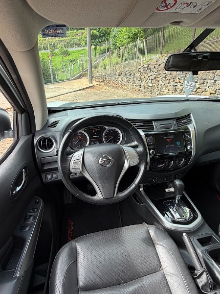NISSAN FRONTIER 2.3 16V TURBO DIESEL ATTACK CD 4X4 AUTOMÁTICO 2019/2019 BOSCO AUTOMÓVEIS GUAPORÉ / Carros no Vale