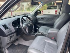 TOYOTA HILUX 2.7 SRV CD 4X4 2013/2014 LAVENDA VEÍCULOS ARROIO DO MEIO / Carros no Vale