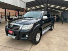 TOYOTA HILUX 2.7 SRV CD 4X4 2013/2014 LAVENDA VEÍCULOS ARROIO DO MEIO / Carros no Vale