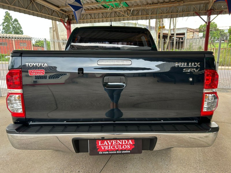 TOYOTA HILUX 2.7 SRV CD 4X4 2013/2014 LAVENDA VEÍCULOS ARROIO DO MEIO / Carros no Vale