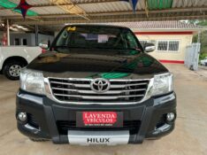 TOYOTA HILUX 2.7 SRV CD 4X4 2013/2014 LAVENDA VEÍCULOS ARROIO DO MEIO / Carros no Vale