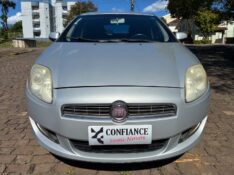FIAT BRAVO 1.8 ESSENCE 16V FLEX 4P MANUAL 2011/2012 COMPLETO VEÍCULOS GUAPORÉ / Carros no Vale