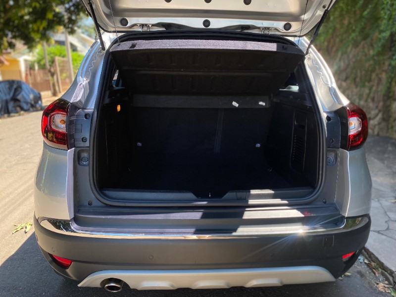 RENAULT CAPTUR 1.3 ICONIC 16V TURBO 2021/2022 ESTAÇÃO DO CARRO ESTRELA / Carros no Vale