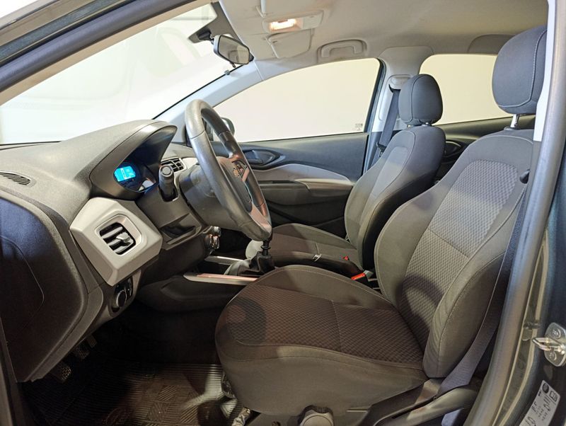 Chevrolet Onix 1.4 Lt 2017/2018 SIM VEÍCULOS PORTO ALEGRE / Carros no Vale