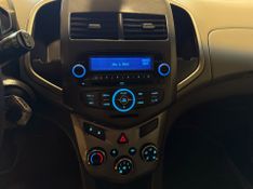 Chevrolet Sonic 1.6 Lt 16v 2013/2014 SIM VEÍCULOS PORTO ALEGRE / Carros no Vale