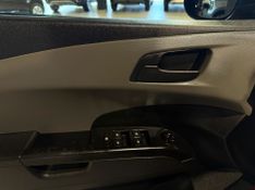 Chevrolet Sonic 1.6 Lt 16v 2013/2014 SIM VEÍCULOS PORTO ALEGRE / Carros no Vale