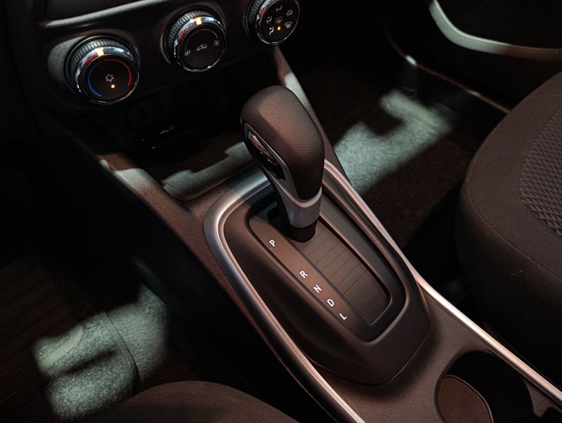 Chevrolet Tracker 1.0 Turbo 12v 2020/2021 SIM VEÍCULOS PORTO ALEGRE / Carros no Vale