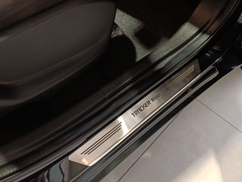 Chevrolet Tracker 1.0 Turbo 12v 2020/2021 SIM VEÍCULOS PORTO ALEGRE / Carros no Vale