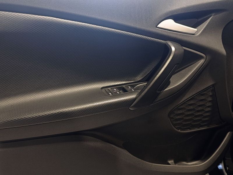 Chevrolet Tracker 1.0 Turbo 12v 2020/2021 SIM VEÍCULOS PORTO ALEGRE / Carros no Vale