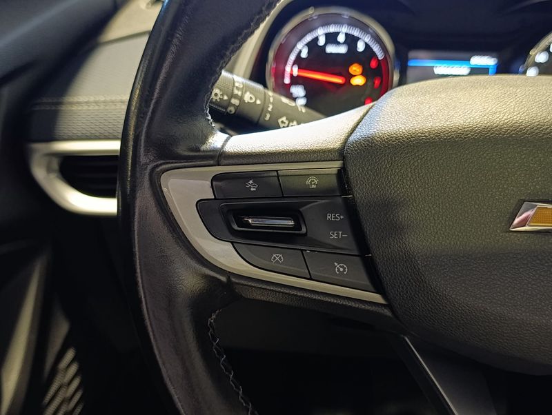 Chevrolet Tracker Premier 1.2 Turbo 12v 2021/2022 SIM VEÍCULOS PORTO ALEGRE / Carros no Vale