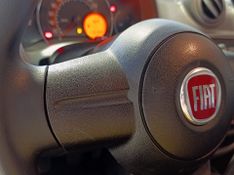 Fiat Uno 1.0 Evo Vivace 8v 2015/2016 SIM VEÍCULOS PORTO ALEGRE / Carros no Vale