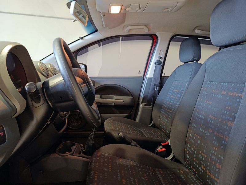 Fiat Uno 1.0 Evo Vivace 8v 2015/2016 SIM VEÍCULOS PORTO ALEGRE / Carros no Vale