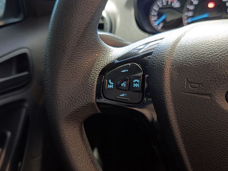 Ford Ka 1.5 Sedan Titanium 12v 2019/2020 SIM VEÍCULOS PORTO ALEGRE / Carros no Vale