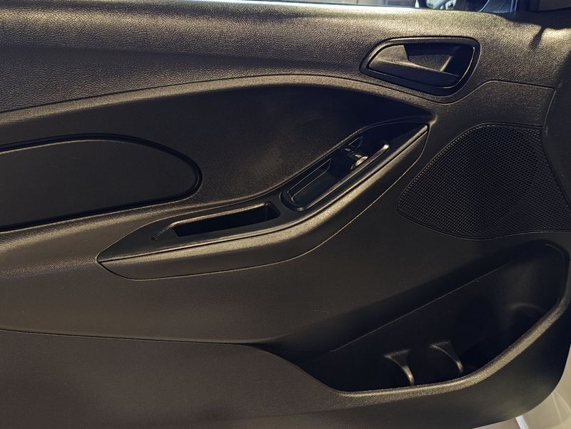 Ford Ka Sedan 1.0 Se 2019/2020 SIM VEÍCULOS PORTO ALEGRE / Carros no Vale