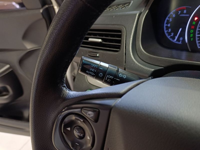 Honda Cr-v Lx 2012/2012 SIM VEÍCULOS PORTO ALEGRE / Carros no Vale