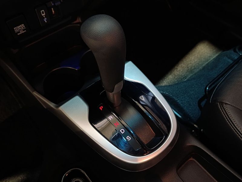 Honda Wr-v Exl Cvt 2020/2021 SIM VEÍCULOS PORTO ALEGRE / Carros no Vale