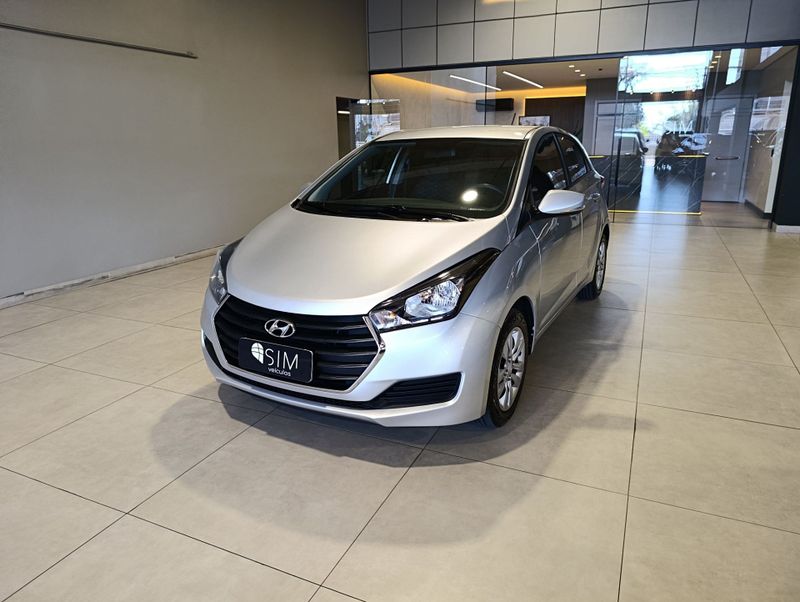 Hyundai Hb20 Comfort 1.6 16v Mec. 2015/2016 SIM VEÍCULOS PORTO ALEGRE / Carros no Vale