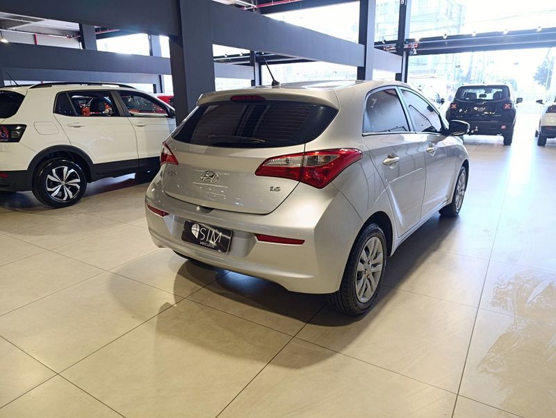 Hyundai Hb20 Comfort 1.6 16v Mec. 2015/2016 SIM VEÍCULOS PORTO ALEGRE / Carros no Vale