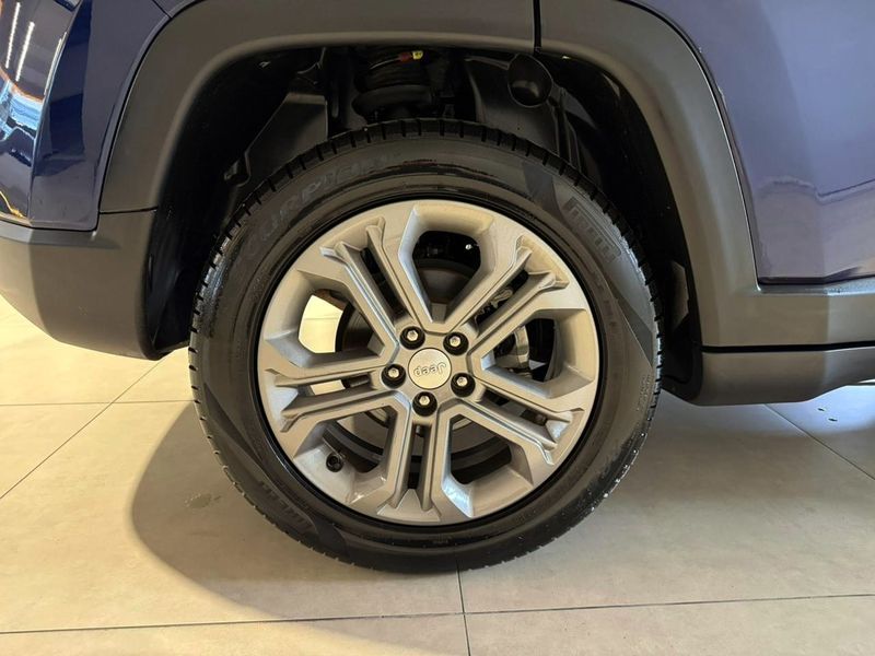 Jeep Compass Long T270 1.3 Tb 4×2 2023/2023 SIM VEÍCULOS PORTO ALEGRE / Carros no Vale