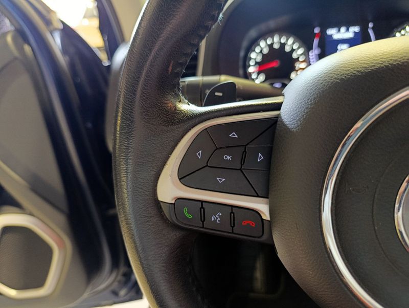 Jeep Renegade Longitude 1.8 2019/2019 SIM VEÍCULOS PORTO ALEGRE / Carros no Vale