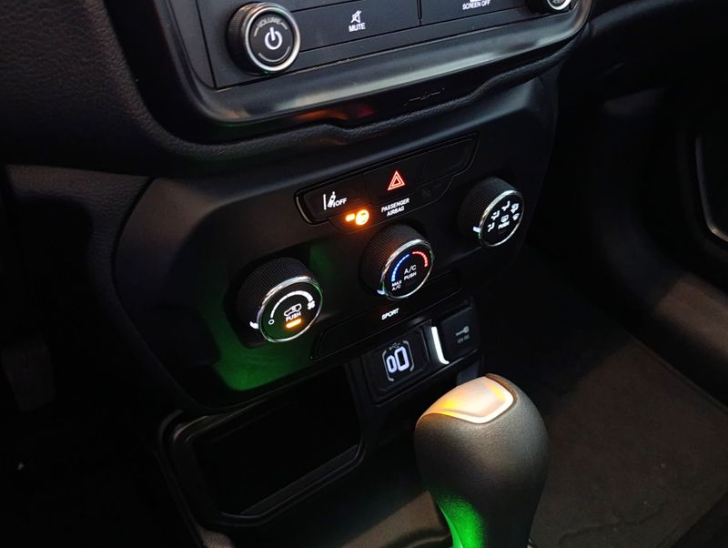 Jeep Renegade Sport T270 1.3 Tb 4×2 2022/2022 SIM VEÍCULOS PORTO ALEGRE / Carros no Vale