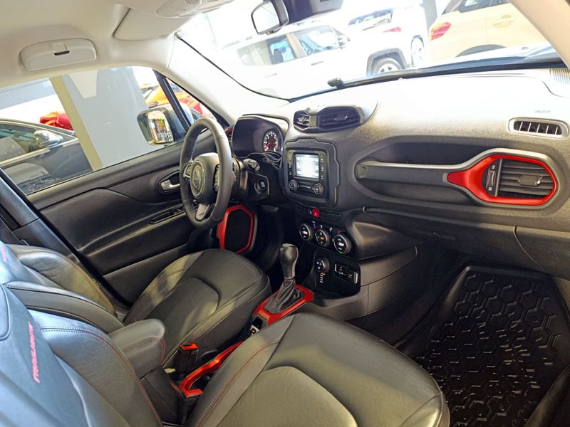 Jeep Renegade Trailhawk 2.0 Tb 4×4 2018/2018 SIM VEÍCULOS PORTO ALEGRE / Carros no Vale