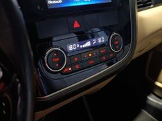 Mitsubishi Outlander 3.0 Gt 4×4 V6 24v 2016/2016 SIM VEÍCULOS PORTO ALEGRE / Carros no Vale