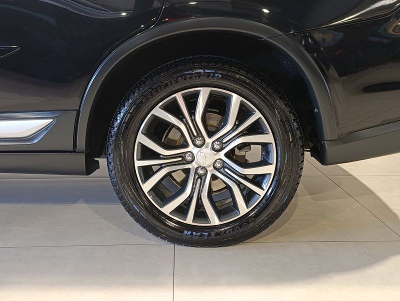 Mitsubishi Outlander 3.0 Gt 4×4 V6 24v 2016/2016 SIM VEÍCULOS PORTO ALEGRE / Carros no Vale